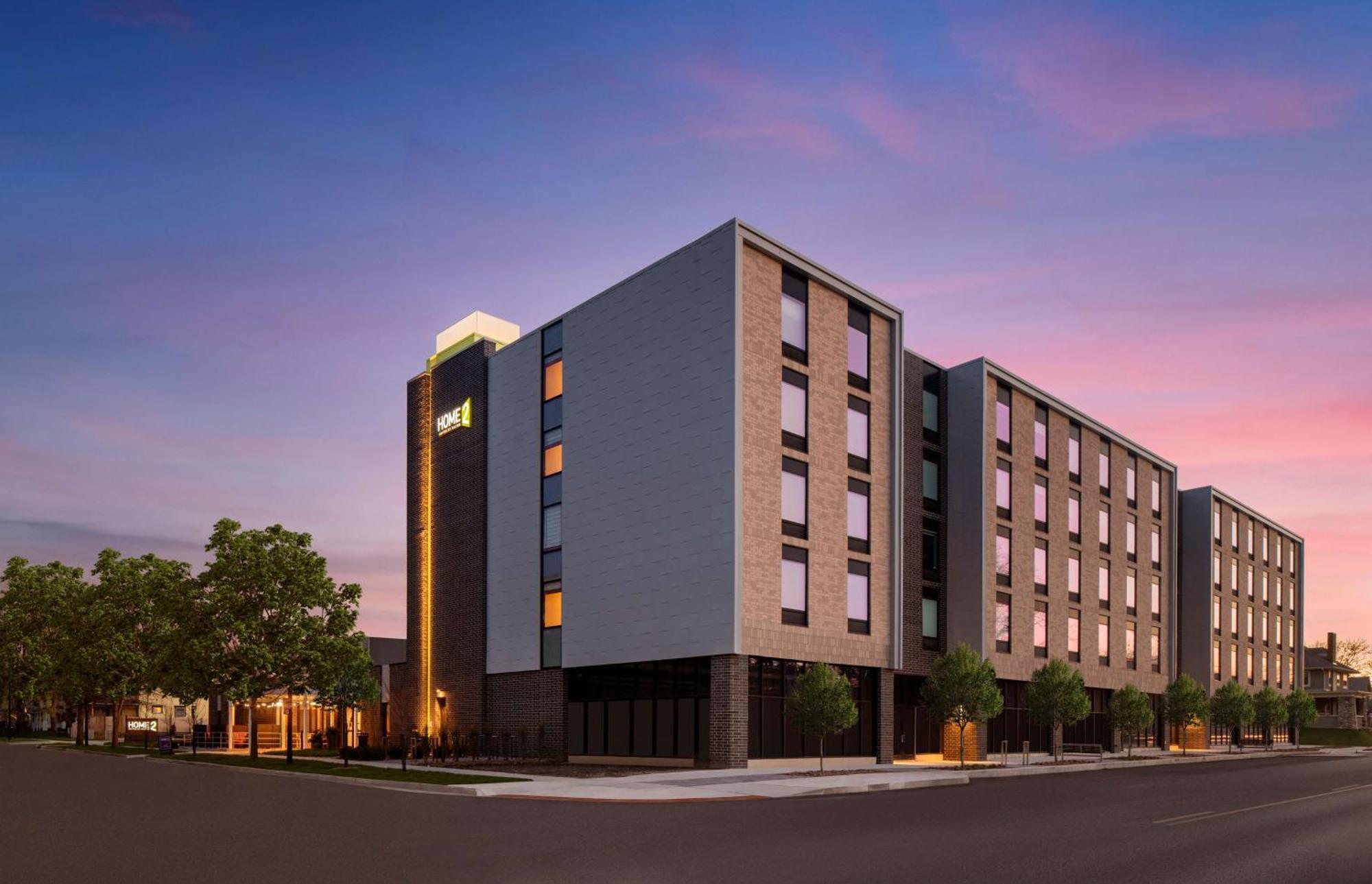 Home2 Suites By Hilton Des Moines At Drake University Kültér fotó